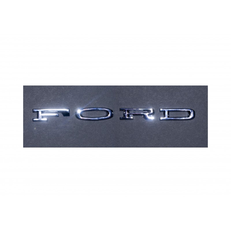 Znak FORD nalepený na kapote 64-66 Znak FORD nalepený na kapote 64-66